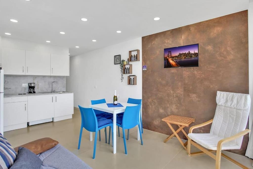 Studio In Torres Del Sol Griffin Near The Beach Arona  Buitenkant foto