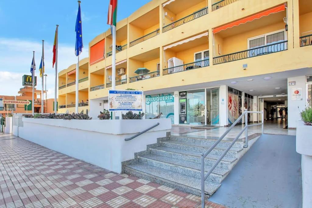 Studio In Torres Del Sol Griffin Near The Beach Arona  Buitenkant foto