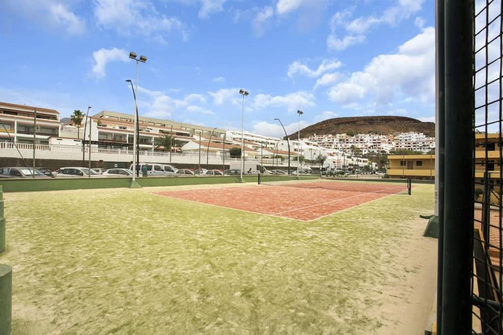 Studio In Torres Del Sol Griffin Near The Beach Arona  Buitenkant foto