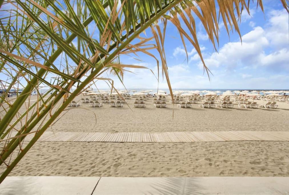 Studio In Torres Del Sol Griffin Near The Beach Arona  Buitenkant foto